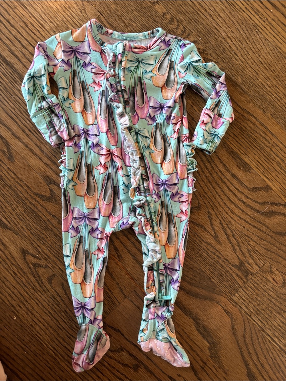 Posh Peanut Footie Size 0-3 months
